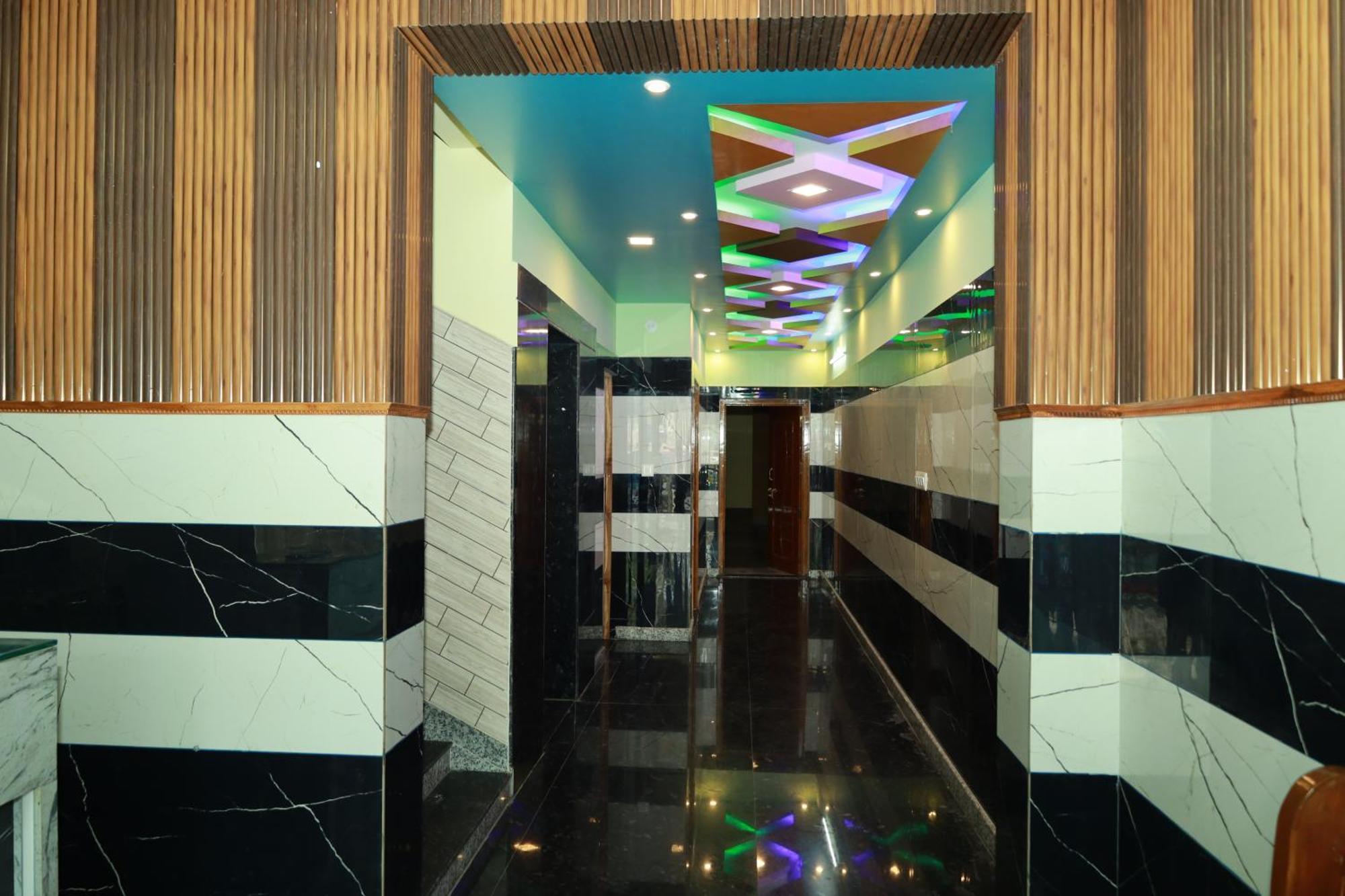 Rv Residency Hotel Wodapatti ภายนอก รูปภาพ