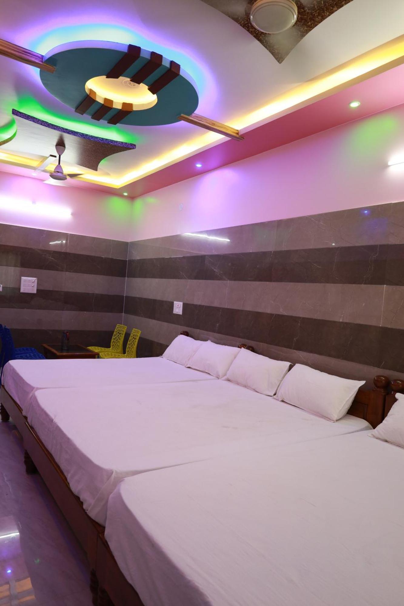 Rv Residency Hotel Wodapatti ภายนอก รูปภาพ