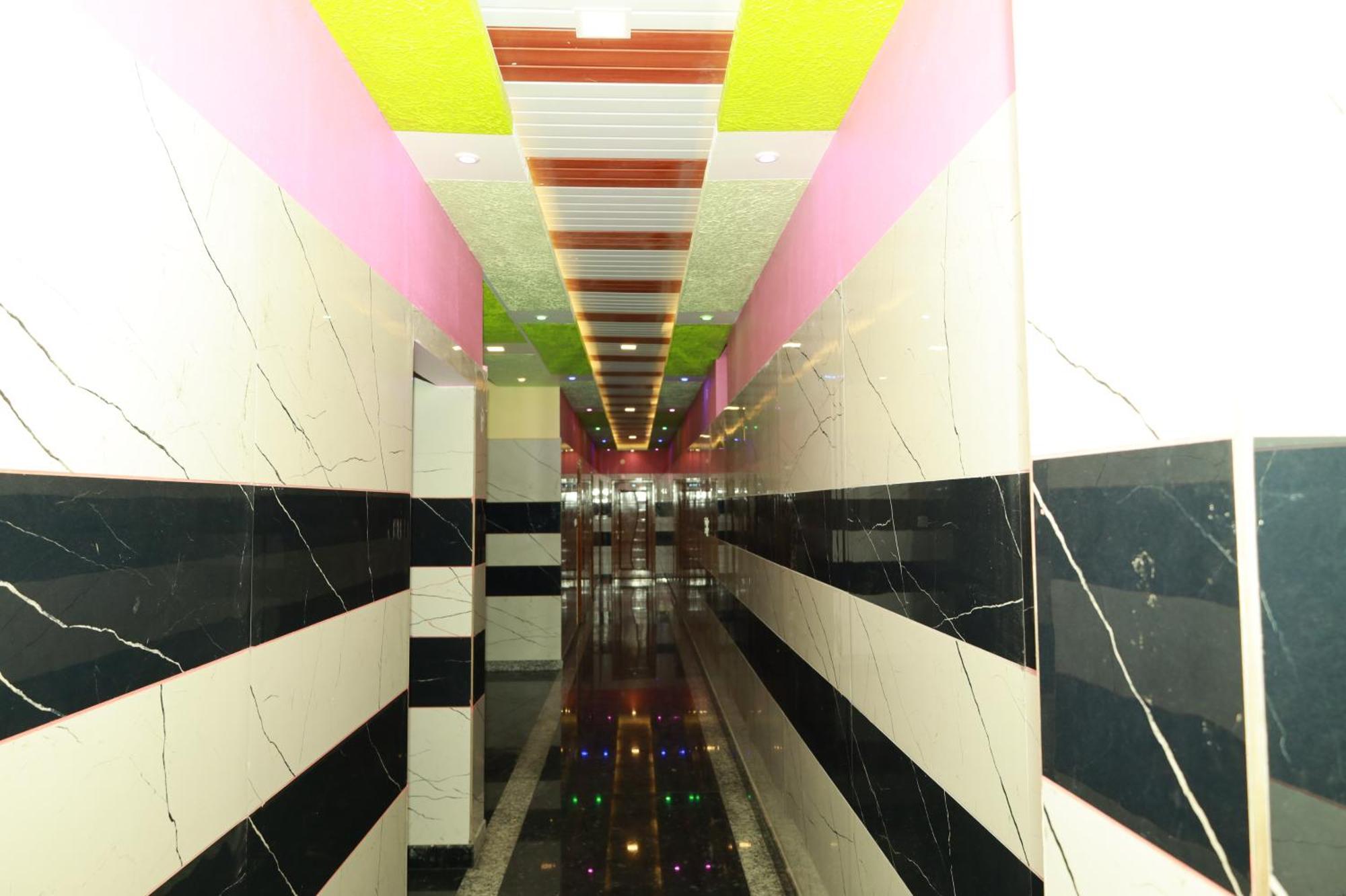 Rv Residency Hotel Wodapatti ภายนอก รูปภาพ