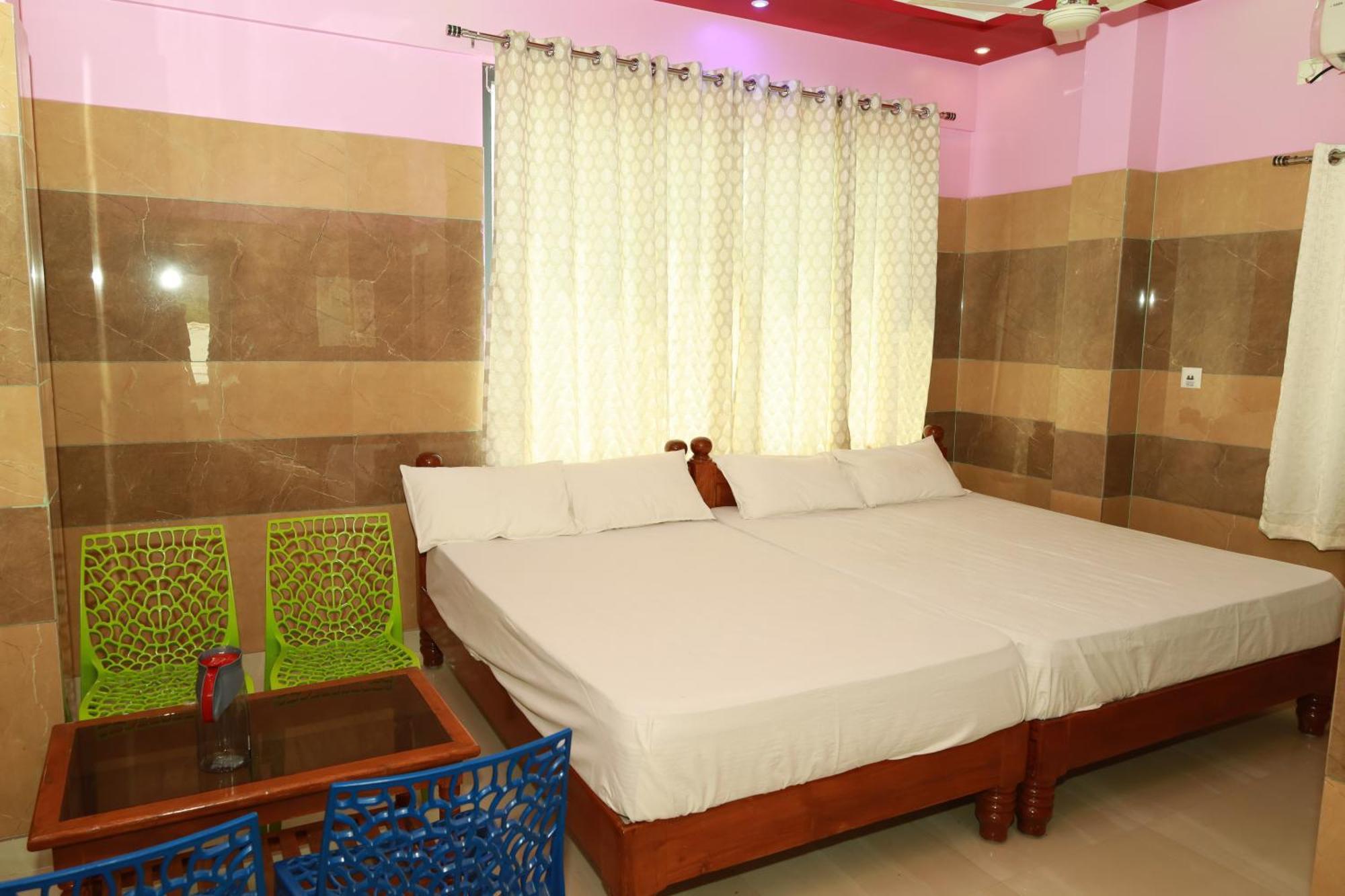 Rv Residency Hotel Wodapatti ภายนอก รูปภาพ